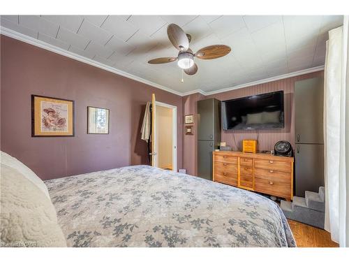 220 King Hiram Street, Ingersoll, ON - Indoor Photo Showing Bedroom