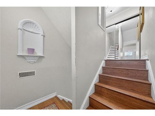 83 Fonthill Road, Hamilton, ON - Indoor Photo Showing Other Room
