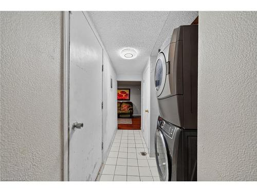 83 Fonthill Road, Hamilton, ON - Indoor Photo Showing Laundry Room