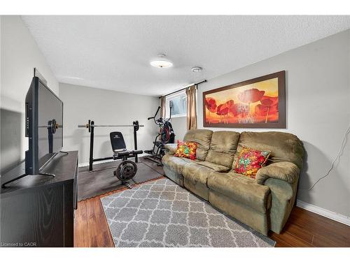 83 Fonthill Road, Hamilton, ON - Indoor Photo Showing Other Room