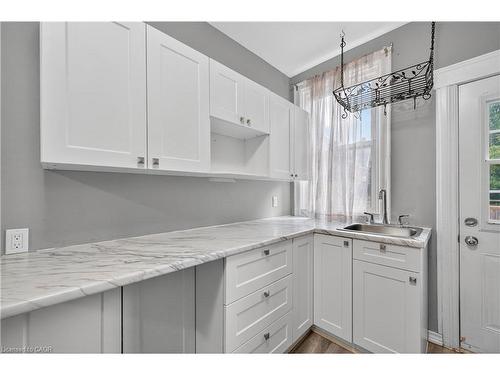 188 Stinson Street, Hamilton, ON - Indoor Photo Showing Other Room