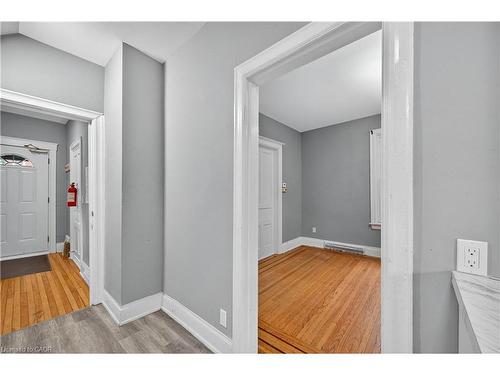 188 Stinson Street, Hamilton, ON - Indoor Photo Showing Other Room