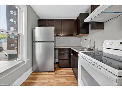 188 Stinson Street, Hamilton, ON - Indoor Photo Showing Kitchen