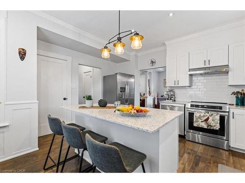 15 Glasgow Street, Kitchener, ON - Indoor Photo Showing Kitchen With Upgraded Kitchen
