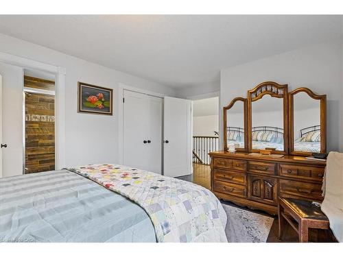 15 Glasgow Street, Kitchener, ON - Indoor Photo Showing Bedroom