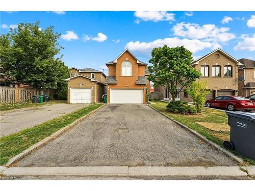 1157 Charminster Crescent, Mississauga, ON - Outdoor With Facade