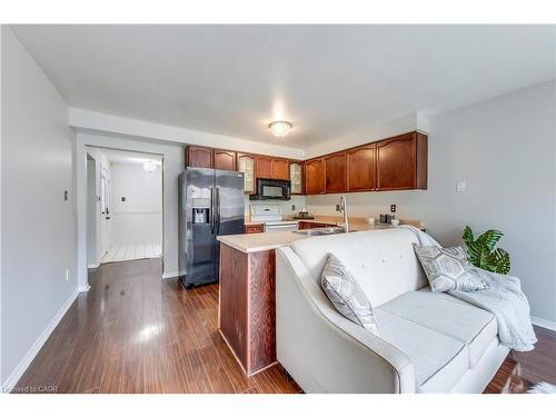 1157 Charminster Crescent, Mississauga, ON - Indoor Photo Showing Kitchen