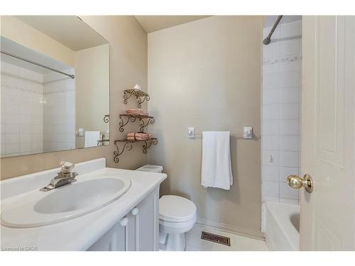 1157 Charminster Crescent, Mississauga, ON - Indoor Photo Showing Bathroom