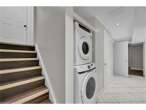 1157 Charminster Crescent, Mississauga, ON - Indoor Photo Showing Laundry Room