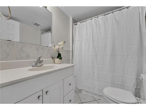 1157 Charminster Crescent, Mississauga, ON - Indoor Photo Showing Bathroom