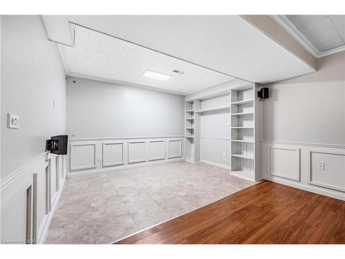 664 Brandenburg Boulevard, Waterloo, ON - Indoor Photo Showing Other Room