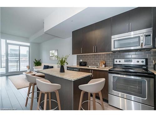 206-85 Duke Street W, Kitchener, ON - Indoor Photo Showing Kitchen With Stainless Steel Kitchen With Upgraded Kitchen
