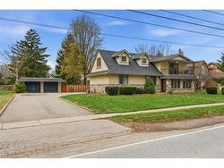 2435 Dorchester Road  Niagara Falls, ON L2J 2Y9