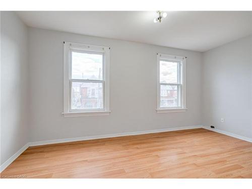 53 Sherman Avenue N, Hamilton, ON - Indoor Photo Showing Other Room