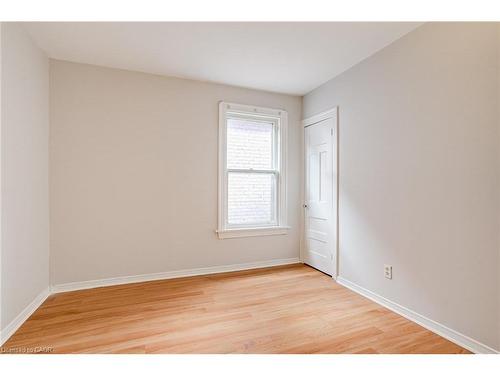 53 Sherman Avenue N, Hamilton, ON - Indoor Photo Showing Other Room