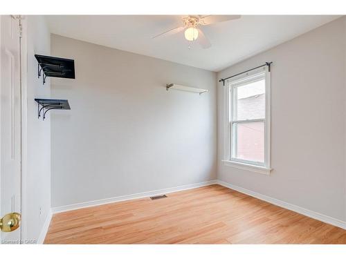 53 Sherman Avenue N, Hamilton, ON - Indoor Photo Showing Other Room