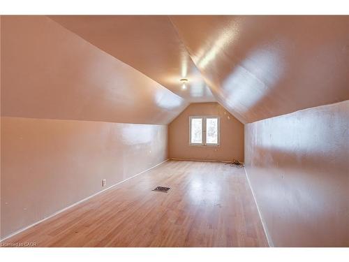 53 Sherman Avenue N, Hamilton, ON - Indoor Photo Showing Other Room