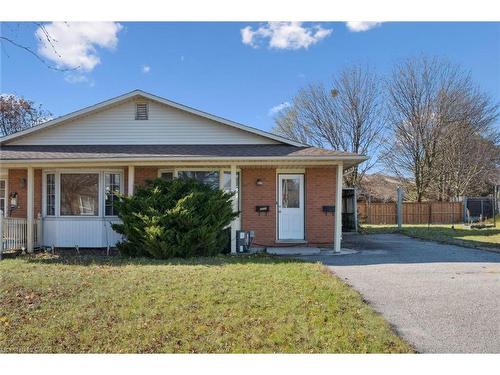 B-501 Kingscourt Drive  Waterloo, ON N2K 2X9