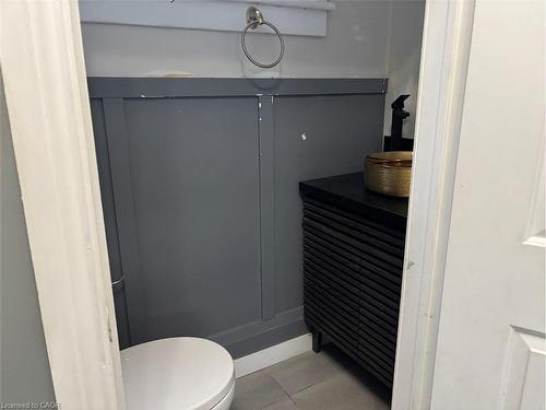 4789 St Clair Avenue, Niagara Falls, ON - Indoor Photo Showing Bathroom