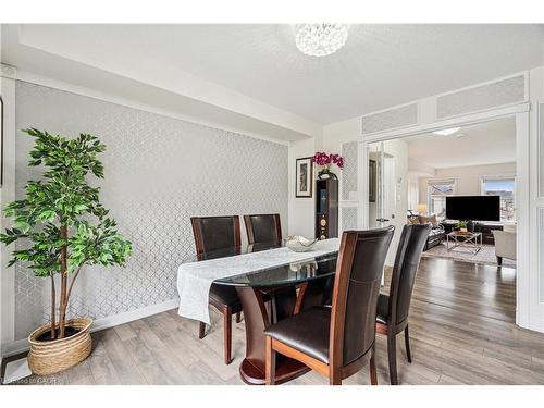 12 Crafter Crescent, Stoney Creek, ON - Indoor Photo Showing Dining Room