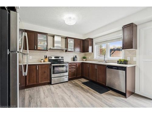 12 Crafter Crescent, Stoney Creek, ON - Indoor Photo Showing Kitchen