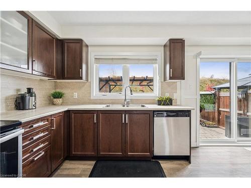 12 Crafter Crescent, Stoney Creek, ON - Indoor Photo Showing Kitchen With Double Sink