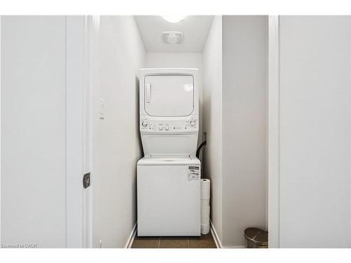 12 Crafter Crescent, Stoney Creek, ON - Indoor Photo Showing Laundry Room