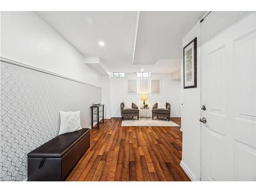 12 Crafter Crescent, Stoney Creek, ON - Indoor Photo Showing Other Room