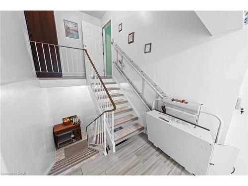 152 Kinzie Avenue, Kitchener, ON - Indoor Photo Showing Other Room