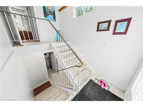 152 Kinzie Avenue, Kitchener, ON - Indoor Photo Showing Other Room