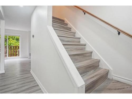 12-36 Greendale Drive, Hamilton, ON - Indoor Photo Showing Other Room