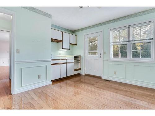 24 Lake Street, Grimsby, ON - Indoor