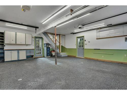 24 Lake Street, Grimsby, ON - Indoor Photo Showing Garage