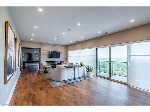 814-1878 Gordon Street, Guelph, ON - Indoor