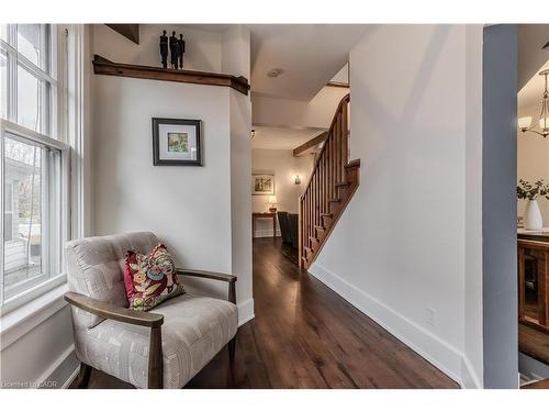 2154 Caroline Street, Burlington, ON - Indoor