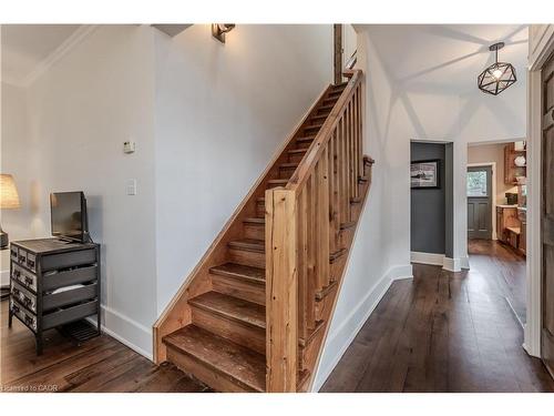 2154 Caroline Street, Burlington, ON - Indoor Photo Showing Other Room