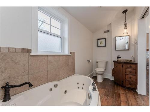 2154 Caroline Street, Burlington, ON - Indoor Photo Showing Bathroom