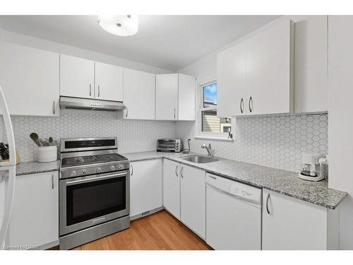 159 Hope Avenue, Hamilton, ON - Indoor Photo Showing Kitchen