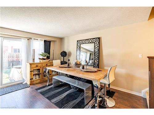 102 Donnenwerth Drive, Kitchener, ON - Indoor Photo Showing Dining Room