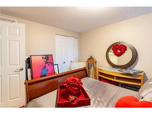 102 Donnenwerth Drive, Kitchener, ON - Indoor Photo Showing Other Room