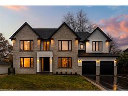 102 Cumming Court  Ancaster, ON L9G 1V3