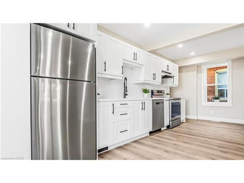 491 Upper Wentworth Street, Hamilton, ON - Indoor Photo Showing Kitchen