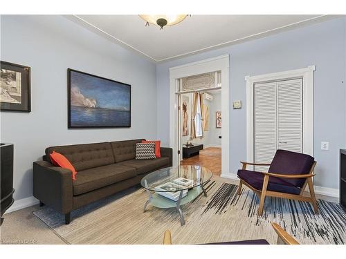 292 John Street N, Hamilton, ON - Indoor Photo Showing Living Room
