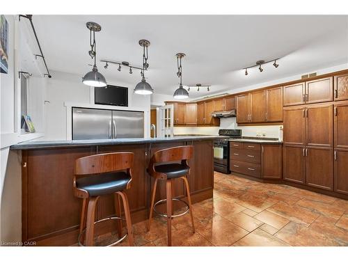 292 John Street N, Hamilton, ON - Indoor Photo Showing Kitchen