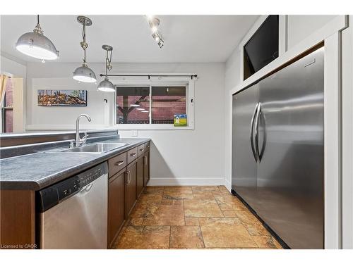 292 John Street N, Hamilton, ON - Indoor Photo Showing Kitchen