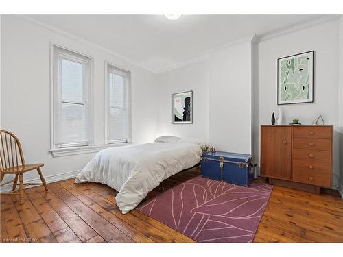 292 John Street N, Hamilton, ON - Indoor Photo Showing Bedroom