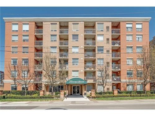 608-32 Tannery Street  Mississauga, ON L5M 6T6
