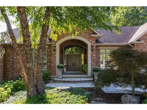 1285 Beaufort Drive, Burlington, ON - Outdoor