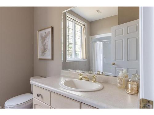 1285 Beaufort Drive, Burlington, ON - Indoor Photo Showing Bathroom