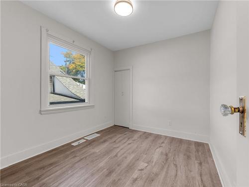 753 Burgess Avenue, Hamilton, ON - Indoor Photo Showing Other Room